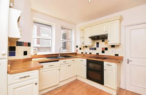 Kitchen- click for photo gallery